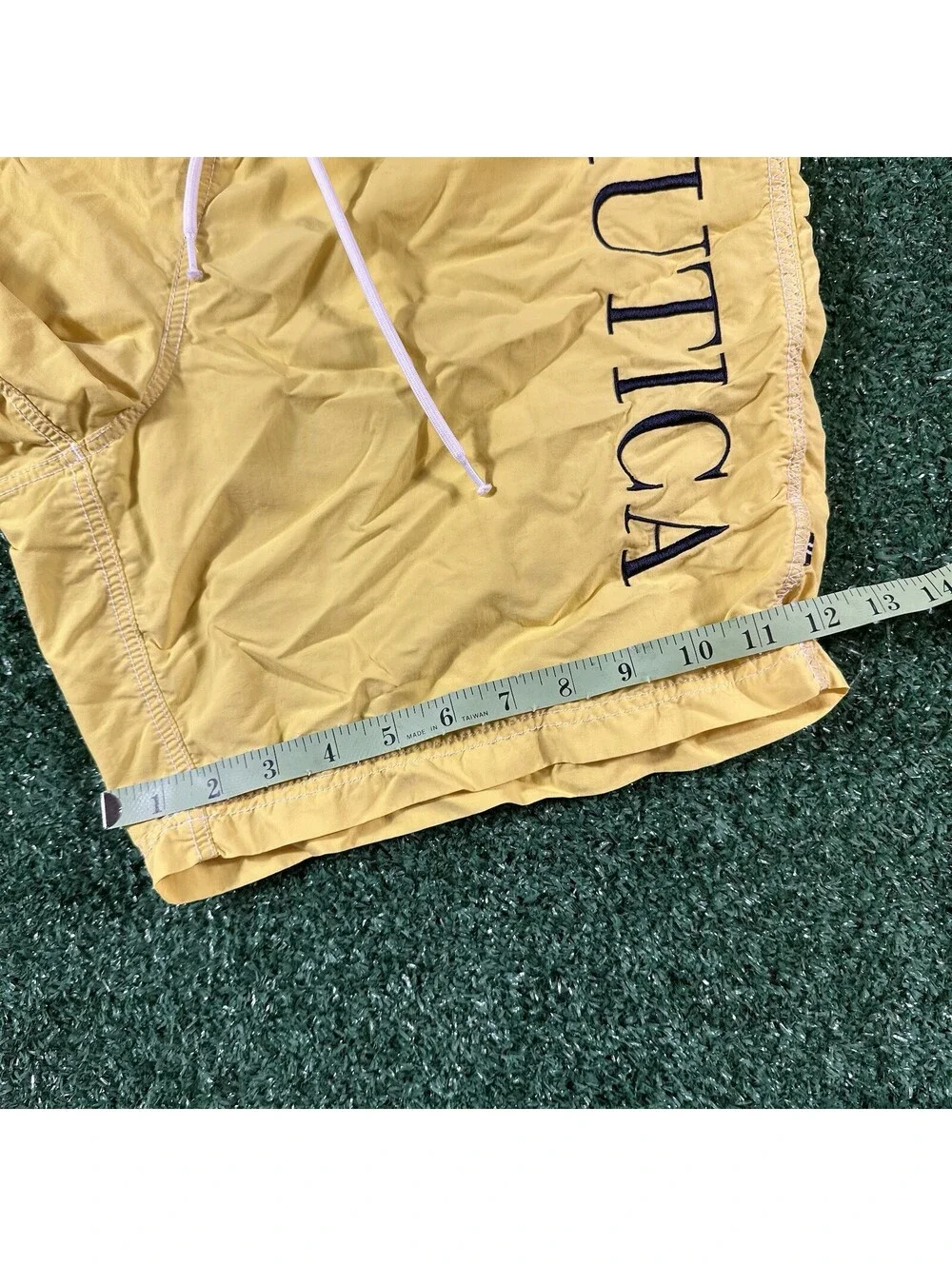 Y2K Nautica Swim Trunks Men Bathing Suit Shorts Size Medium Yellow Drawstrings